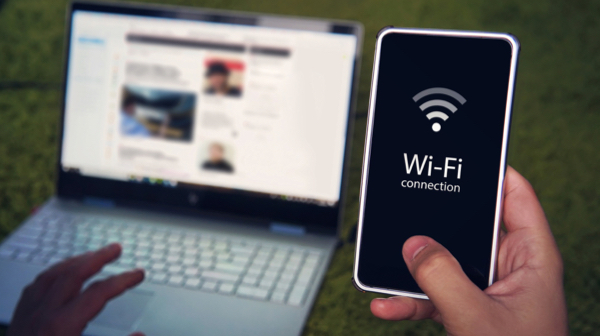Read more about the article Using Your Mobile Phone as Home Internet: A Complete Guide